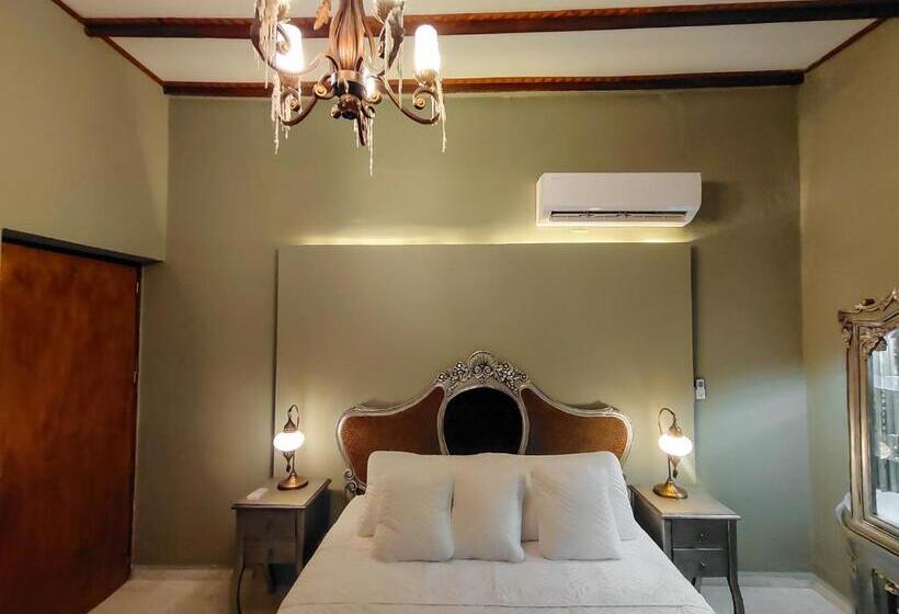 סוויטה, Scalea Di Mare