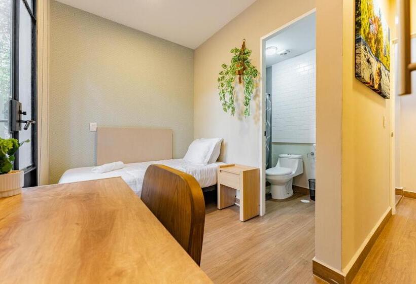 اتاق استاندارد یک تخته با بالکن, Casa Danubio Reforma By Vh