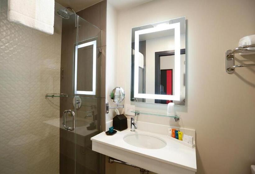 Suite Deluxe, Epik