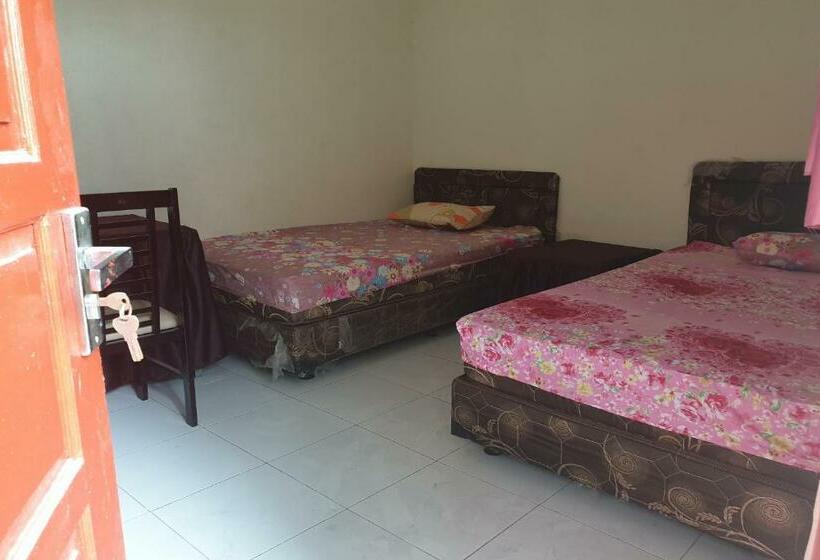 Номер Deluxe, Oyo Life 2604 Elicia Kost