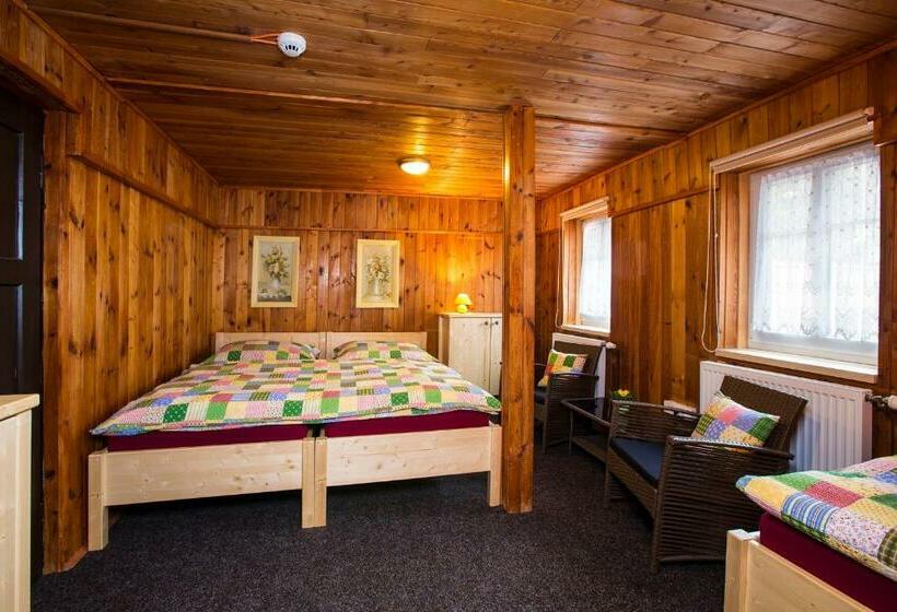 غرفة قياسية ثلاثية, Penzion A+a