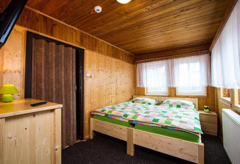 غرفة قياسية رباعية, Penzion A+a