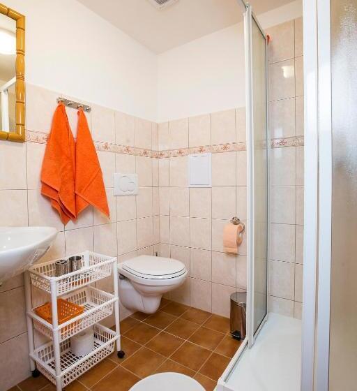 غرفة قياسية رباعية, Penzion A+a