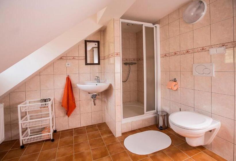 غرفة عائلية, Penzion A+a