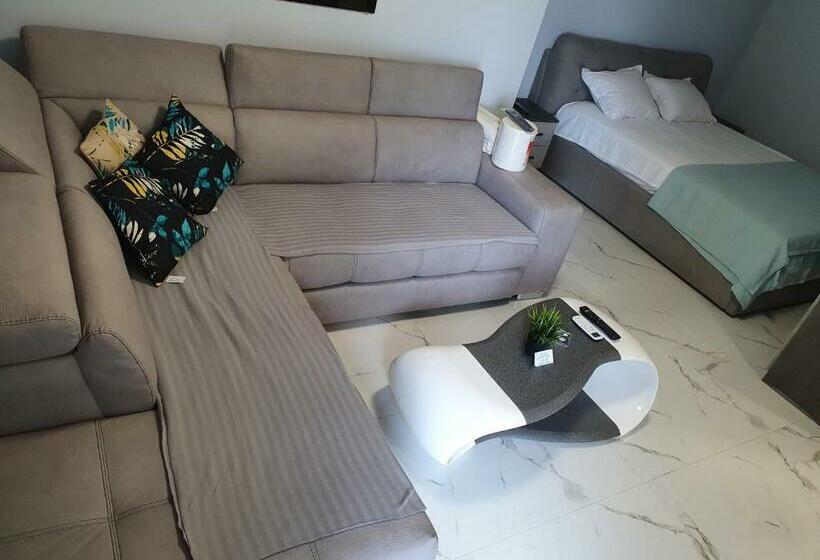 استودیوی استاندارد با چشمانداز دریا, Amara Boutique & Design студио