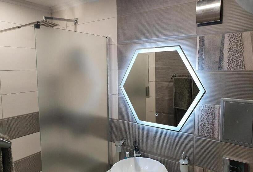 استودیوی استاندارد با چشمانداز دریا, Amara Boutique & Design студио