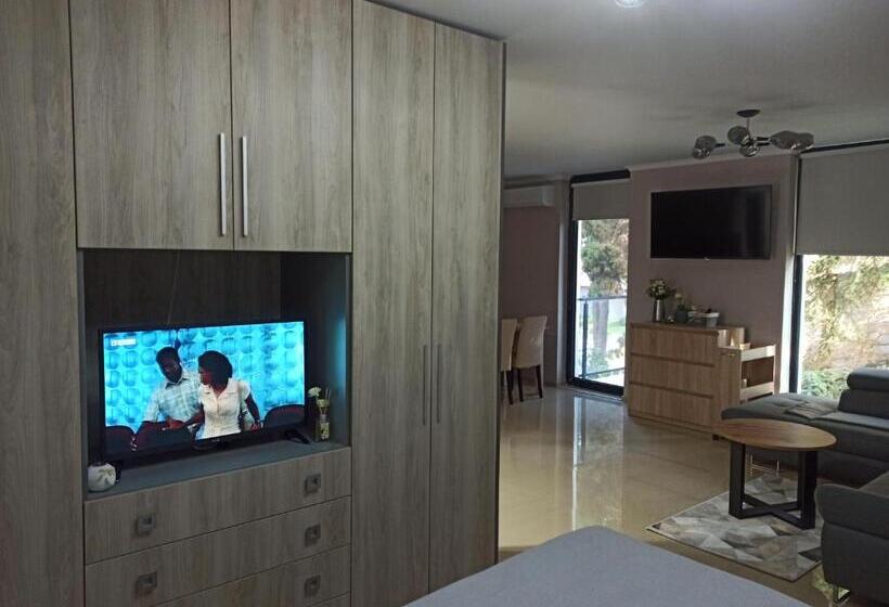 آپارتمان لوکس 1 خوابه, Amara Boutique & Design студио