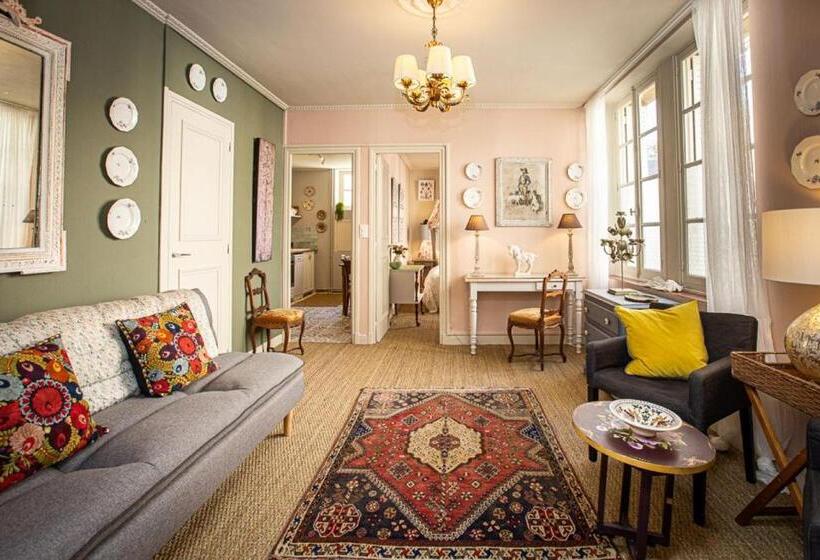 Апартаменты 1 Спальня, Carcassonne Bed And Breakfast Du Palais