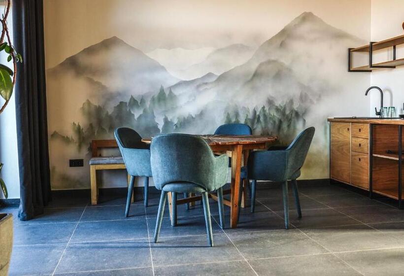 1 Schlafzimmer Apartment mit Blick, котеджі грань