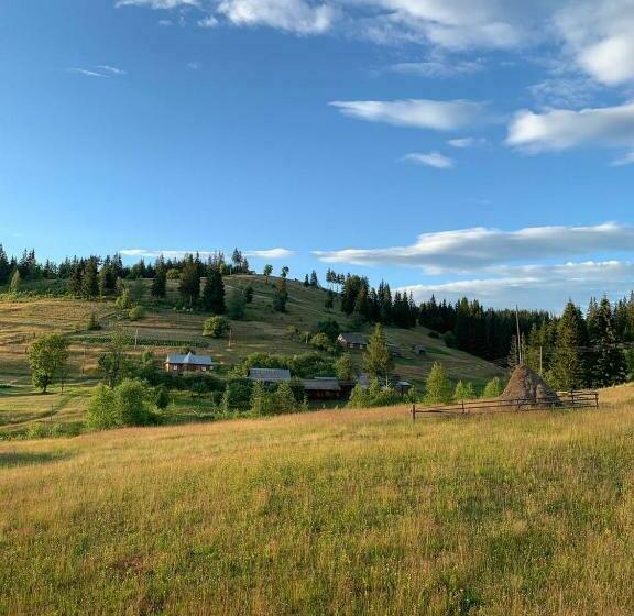1 Schlafzimmer Apartment mit Blick, котеджі грань