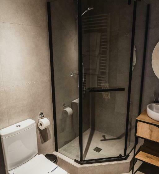 1 Schlafzimmer Apartment mit Blick, котеджі грань