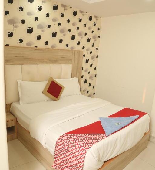 Номер Deluxe Кровать Кинг, Fabhotel Aman Inn Near Igi Airport New Delhi