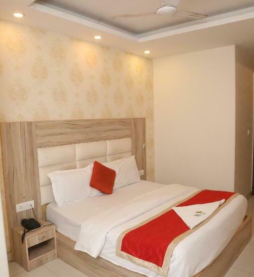 Номер Стандарт, Fabhotel Aman Inn Near Igi Airport New Delhi