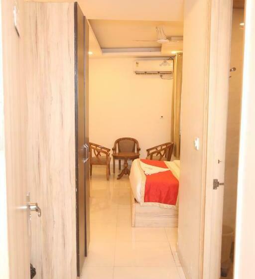 Номер Стандарт, Fabhotel Aman Inn Near Igi Airport New Delhi