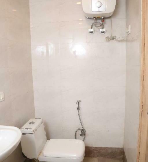 Номер Стандарт, Fabhotel Aman Inn Near Igi Airport New Delhi