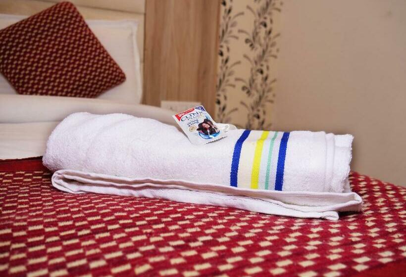 Номер Superior, Fabhotel Aman Inn Near Igi Airport New Delhi