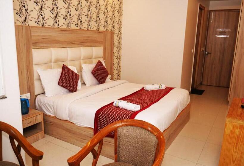 Номер Superior, Fabhotel Aman Inn Near Igi Airport New Delhi