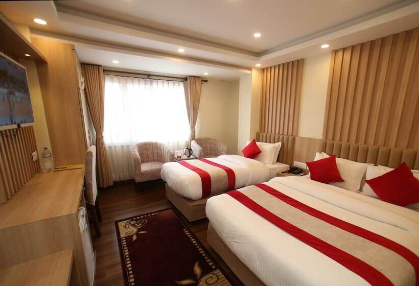 اتاق لوکس سه تخته, Amarawati