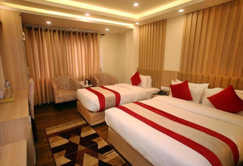 اتاق لوکس سه تخته, Amarawati