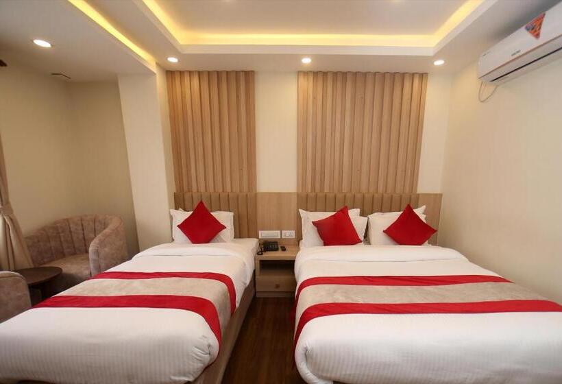 اتاق لوکس سه تخته, Amarawati