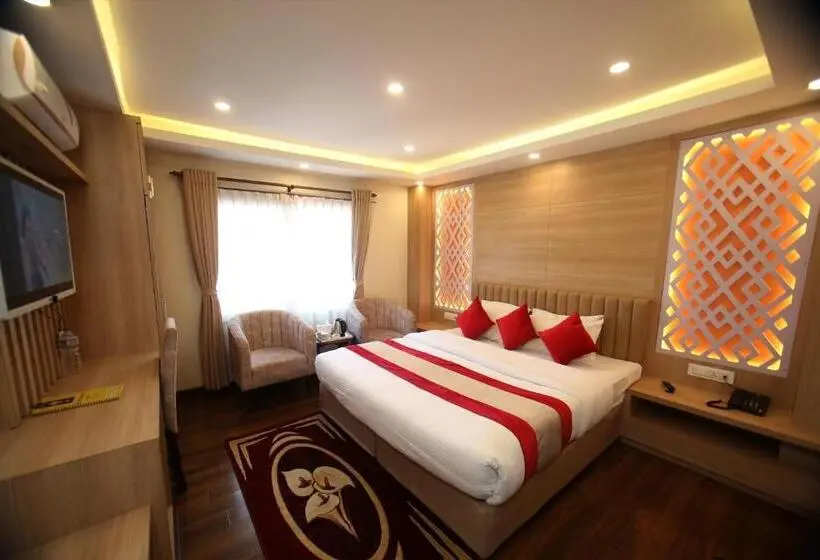 Deluxe Suite King Bed, Amarawati