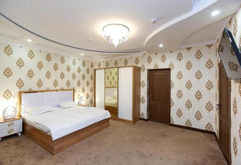 سوئیت با تخت بزرگ, Dream Plaza