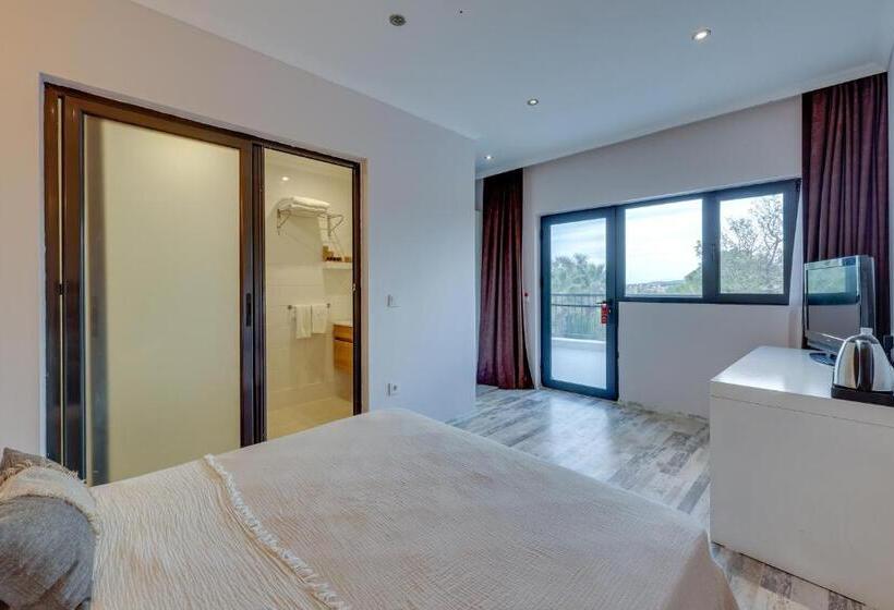 חדר דלוקס, Suess Alaçatı