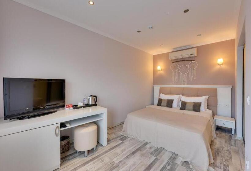 חדר דלוקס, Suess Alaçatı