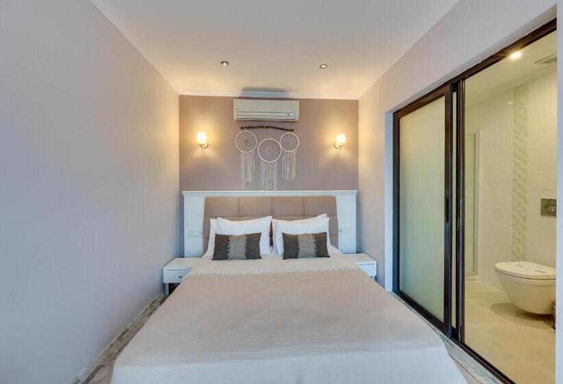 חדר דלוקס, Suess Alaçatı