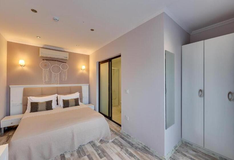 חדר דלוקס, Suess Alaçatı