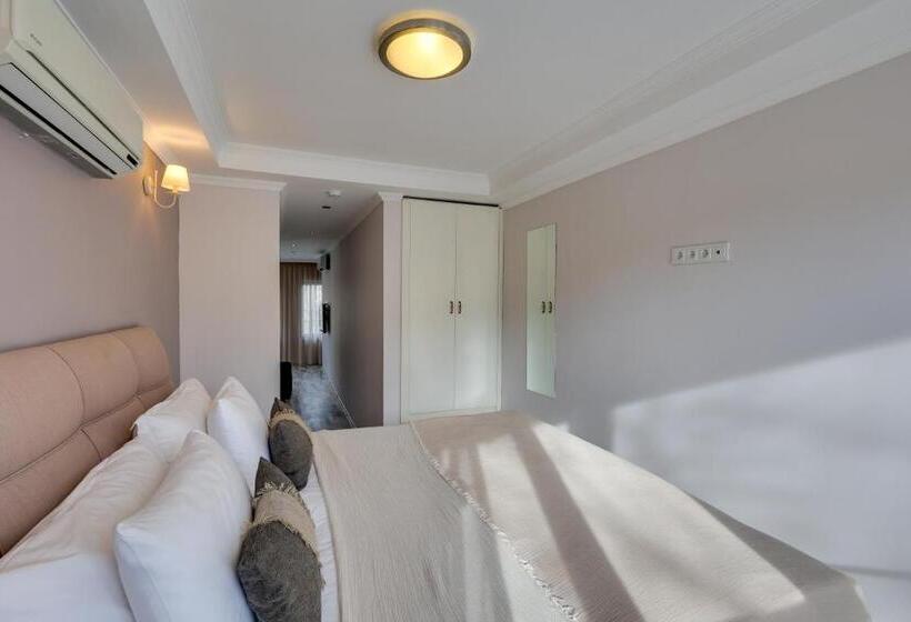 סוויטה, Suess Alaçatı