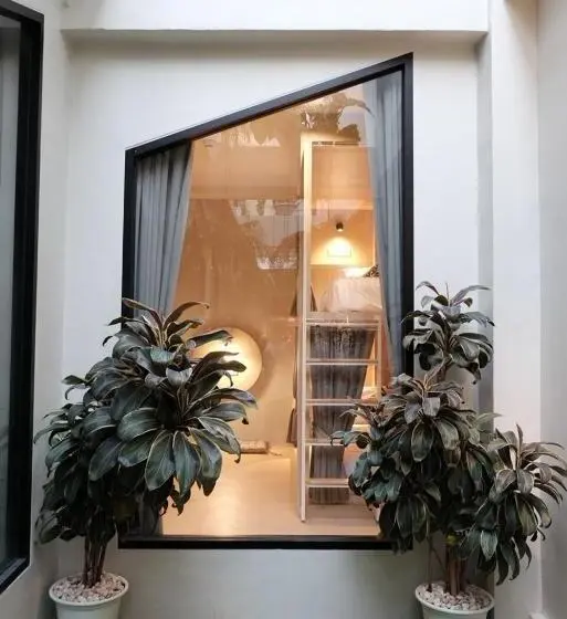اتاق استاندارد چهارنفره با چشم‌انداز باغ, The Belong Boutique