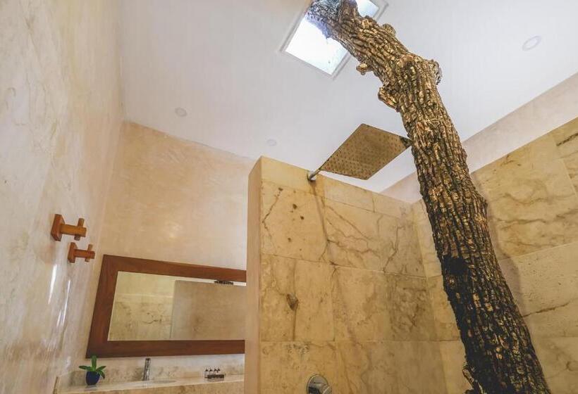 Superior suite with terrace, Wakax Hacienda  Cenote & Boutique