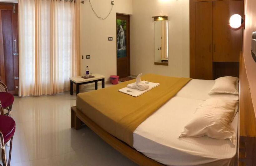 חדר סטנדרט עם מרפסת, White House Residency