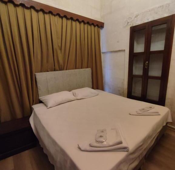 اتاق استاندارد, Joselin