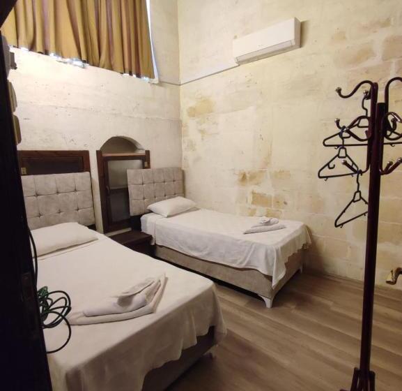 اتاق استاندارد چهارنفره با چشمانداز باغ, Joselin