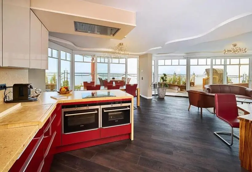 ペントハウススイート, Strandpalais Prinz Von Preussen   Anbau Vom Strandhotel Preussenhof