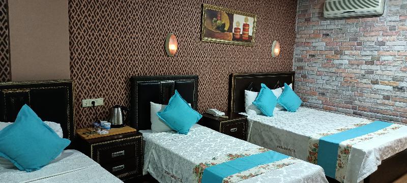 اتاق استاندارد سه نفره, Adana Saray