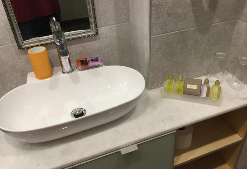 Chambre Economy, Arocaria Apartments