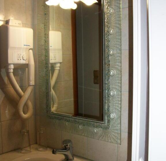 Studio Standard avec Balcon, Arocaria Apartments