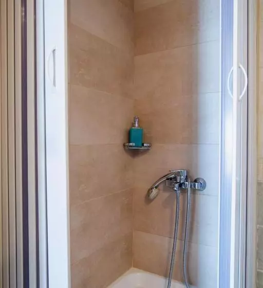 استودیو استاندارد با بالکن, Arocaria Apartments