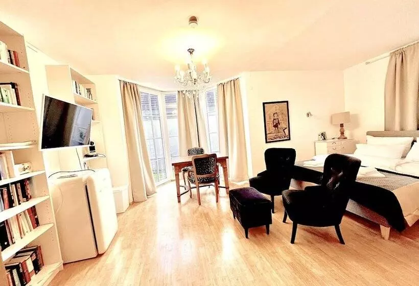 اتاق راحتی, Villa Orchard Frankfurt