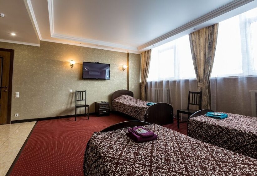 舒适三人间, Express Hotel & Hostel