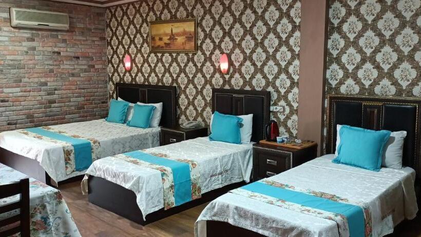 اتاق استاندارد سه نفره, Adana Saray