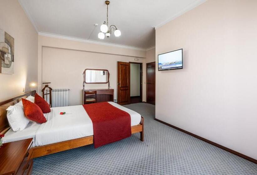 חדר דלוקס, Colmeia