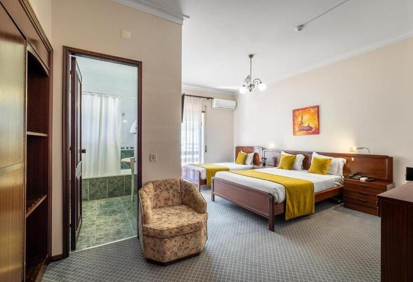 חדר משפחתי, Colmeia