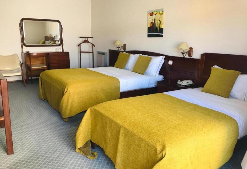 חדר משפחתי, Colmeia