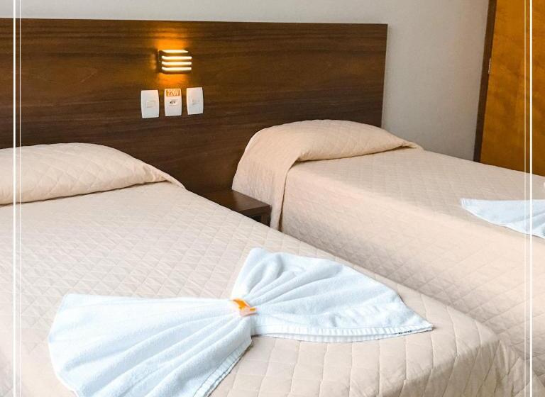 غرفة قياسية ثلاثية, Esplanada Palace