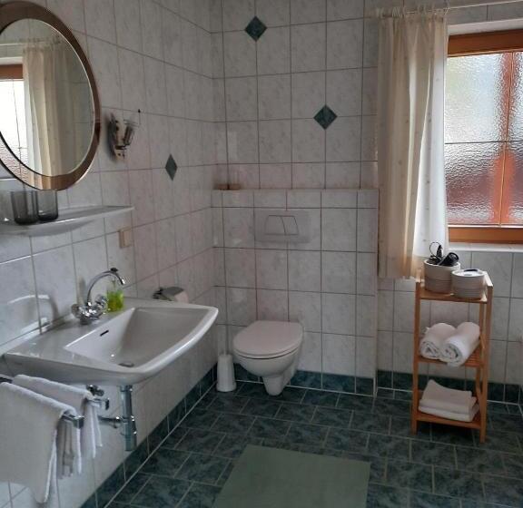 Апартаменты 2 Спальни, Haus Gmahblick Ferienwonungen