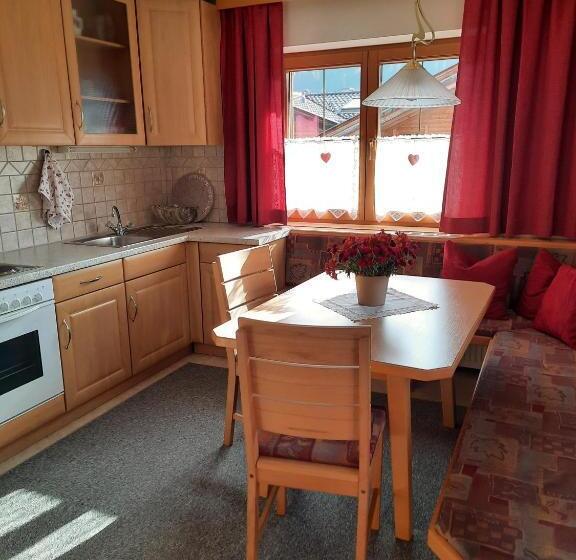 Апартаменты 2 Спальни, Haus Gmahblick Ferienwonungen